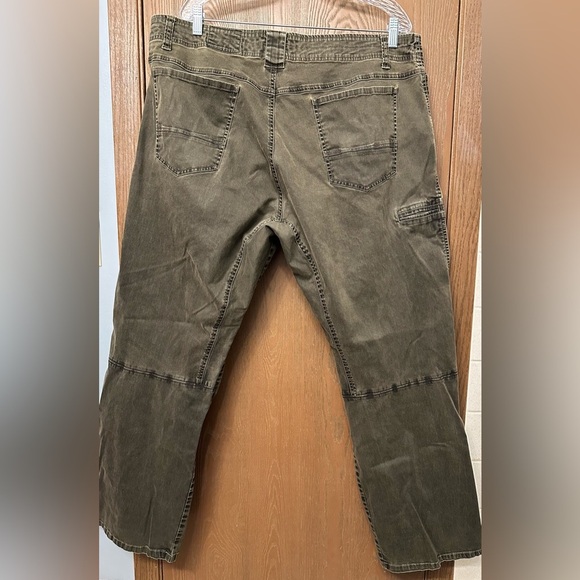 Kuhl Slackr Pants Men's 42x30 Green Straight Leg Vintage Patina Dye - Picture 10 of 13